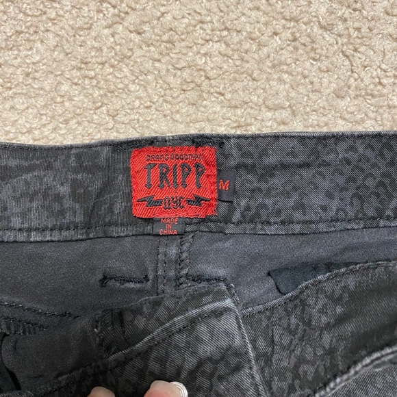 Hot Topic Tripp Grey Snakeskin Knee Length Pencil Skirt M - Picture 2 of 3